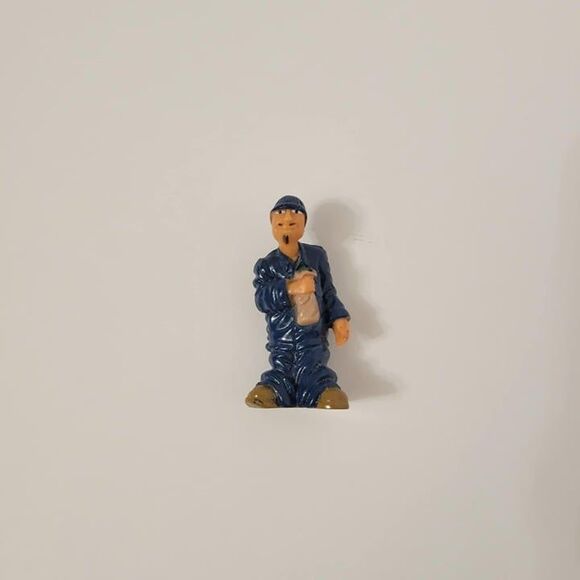 Lil Homies Wino Series 4 Mini Figure 1.75" 1/32 - Picture 2 of 3